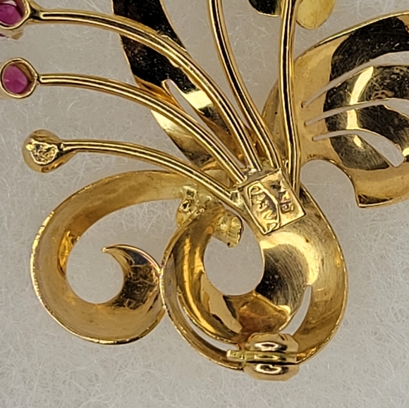 18K YELLOW GOLD WITH RUBIES PIN BROOCH 5.54 Grams - Picture 6 of 7